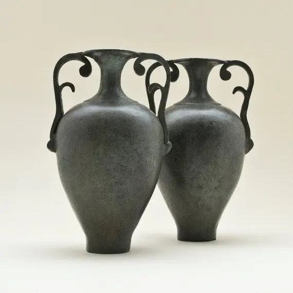 Pair of Greek urns.